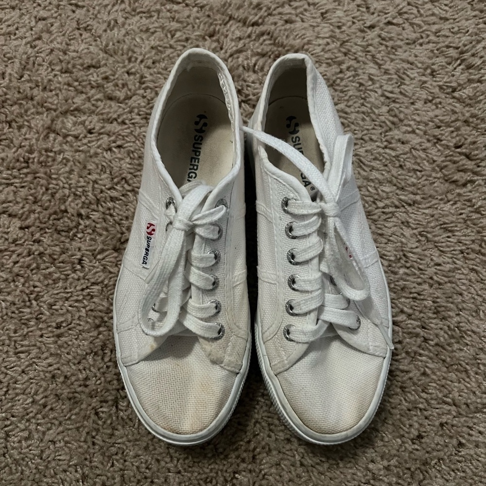 Superga Platform Sneaker (white, size 7)